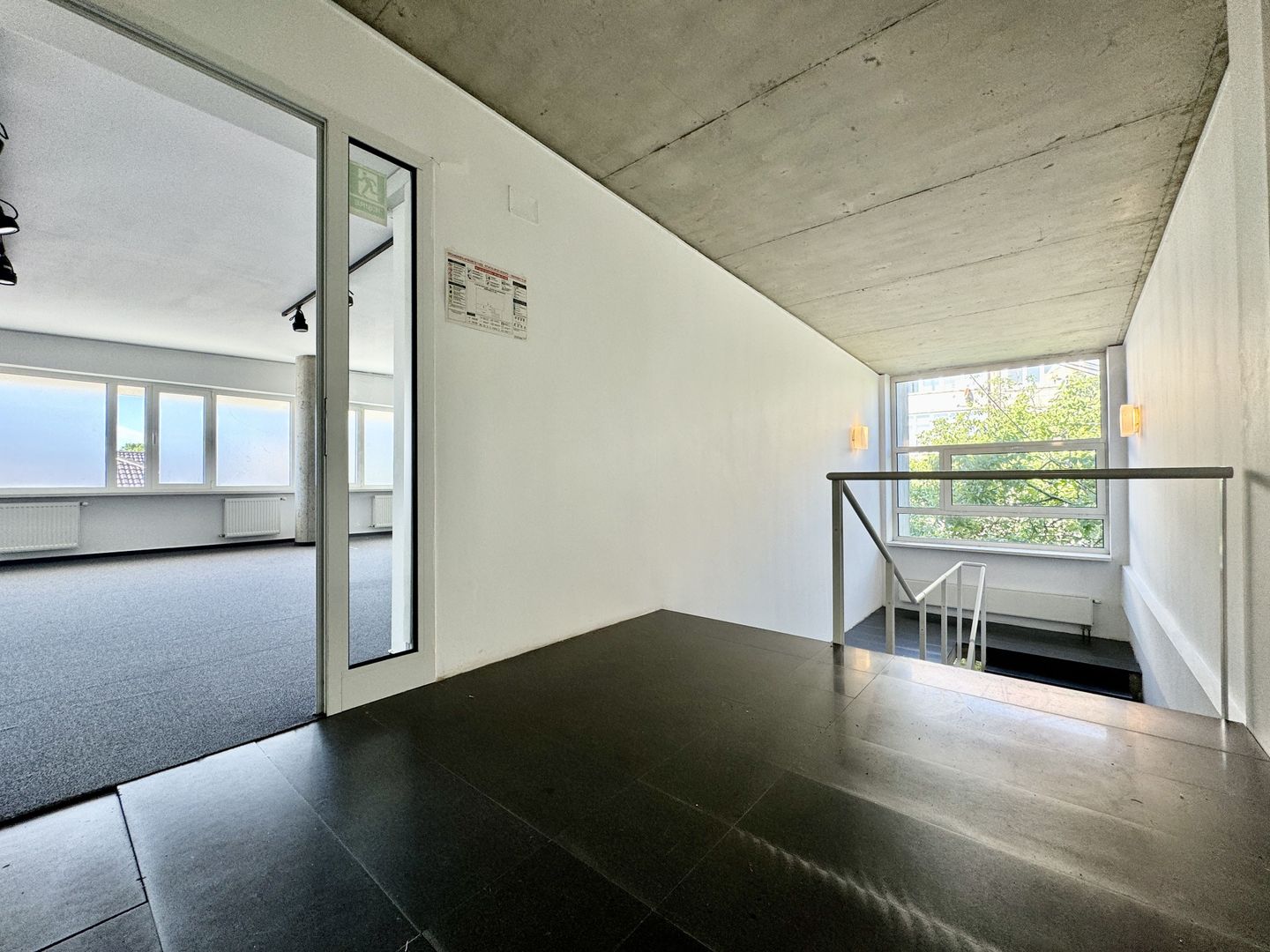 Clădire de birouri în zona Centrală - Poză 26