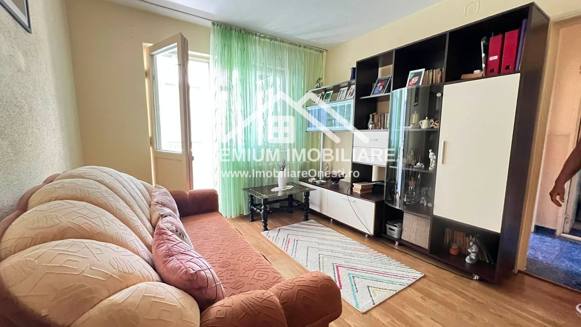 De vânzare – Apartament 3 Camere Zona de jos - Poză 1