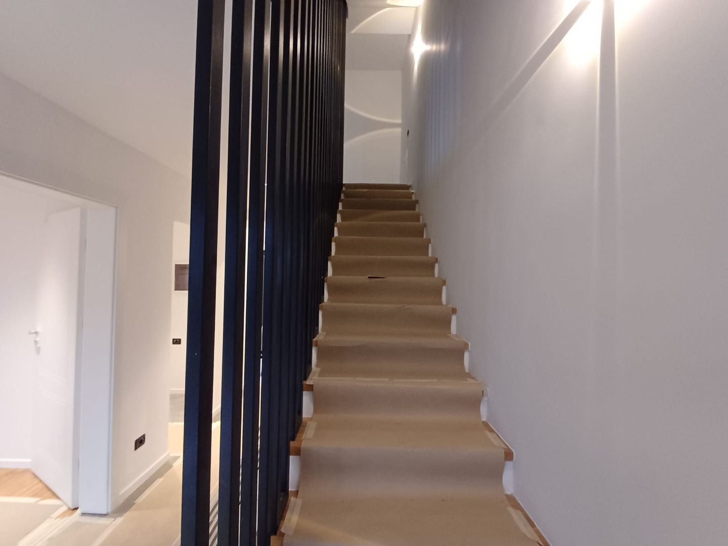 Vila duplex de vanzare | 6 camere | Otopeni - Poză 2