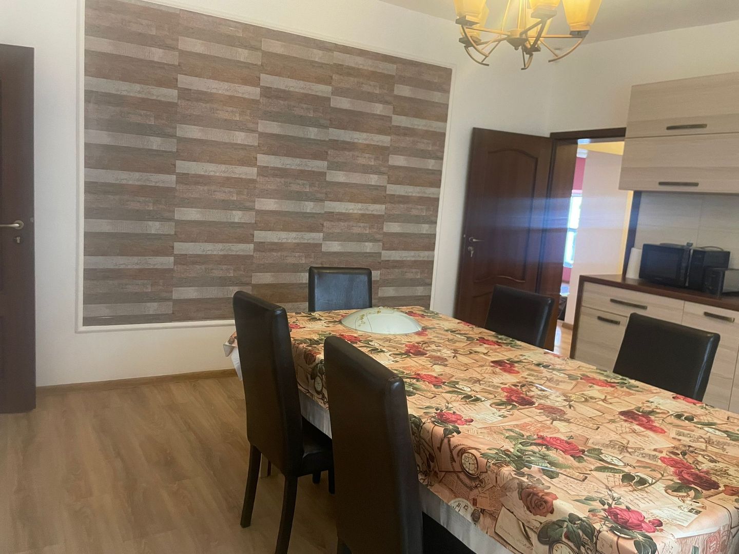 Casa de inchiriat - 200 mp - 6 dormitoare - Str. Tecuci - Poză 25