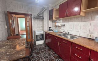 Apartament 3 camere etaj 1 de vanzare - Poză 10