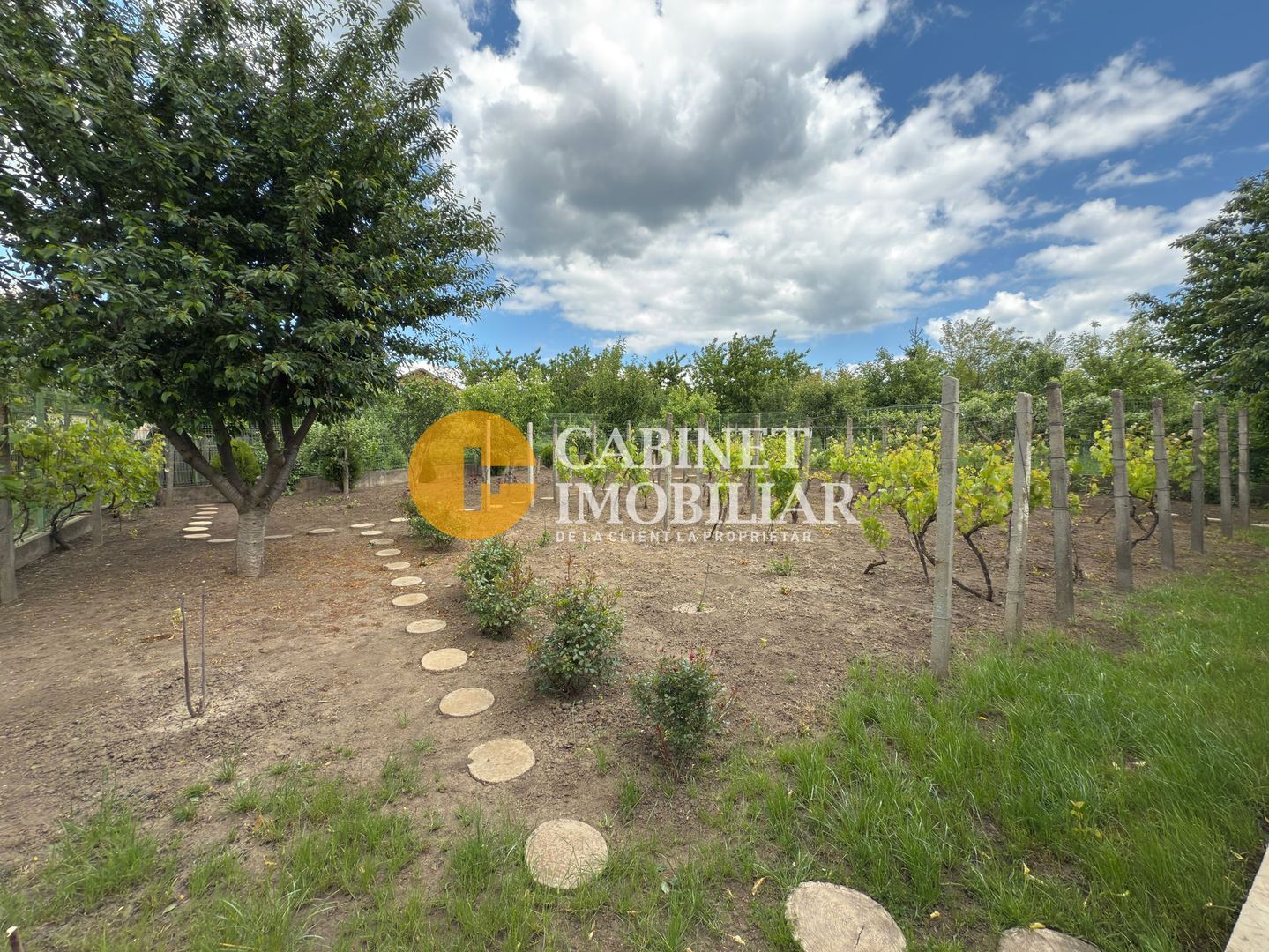 Proprietate deosebită în Aroneanu – 2 case pe teren generos de 1209 mp - Poză 10