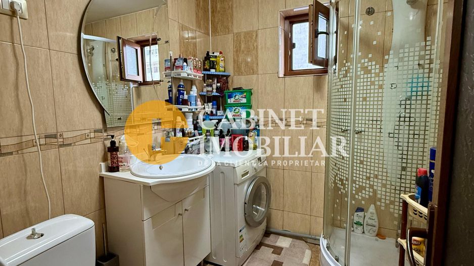 2 Camere Decomandat Renovat - Zona Dacia, Statia Bicaz - Poză 4