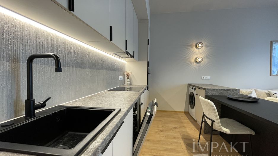 Apartament ultrafinisat cu 2 camere de vanzare in zona Semicentrala! - Poză 3