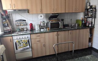 Vand apartament 4 camere , decomandat, mobilat si utilat, la autogara Militari et. 8/10 - Poză 5