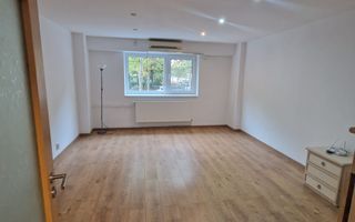 Apartament renovat, bucatarie mobilata, CENTRALA PROPRIE, metrou Piata Muncii - Poză 1