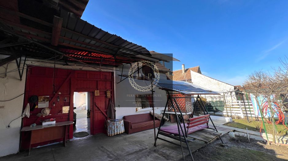Casă pretabila 2 familii | 280 mp utili| 1350mp Teren | Garaj - Poză 23