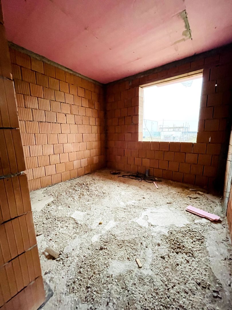 Casă P+M la roșu de vânzare în Cihei – Grigorescu II - Poză 9