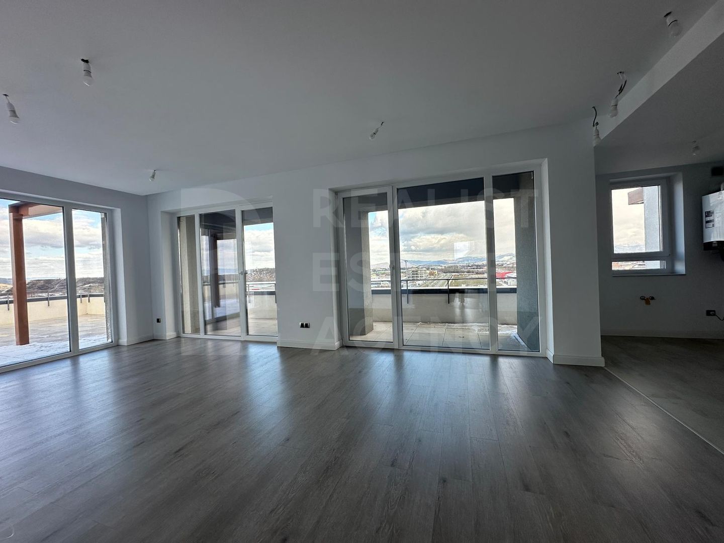 Vânzare, penthouse, 4 camere, Brașov - Poză 14