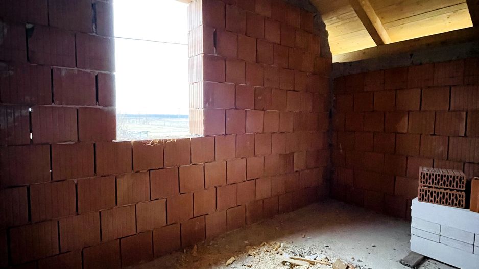 Casă P+M la roșu de vânzare în Cihei – Grigorescu II - Poză 13