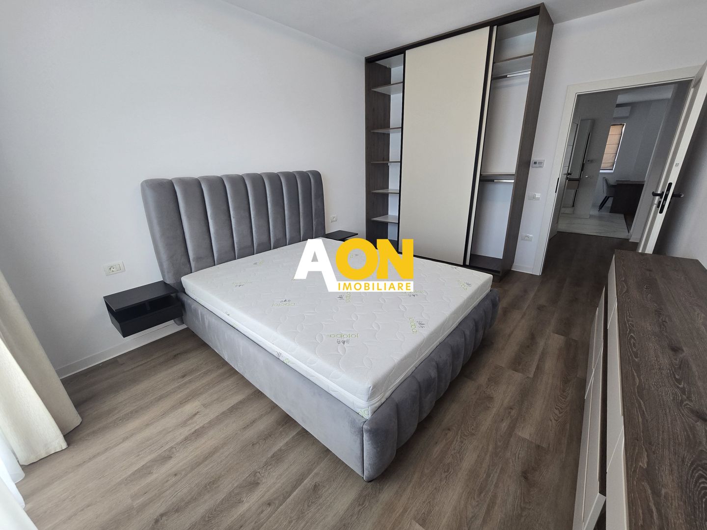 Apartament Superfinisat 3 Camere Zona Centru - Poză 4