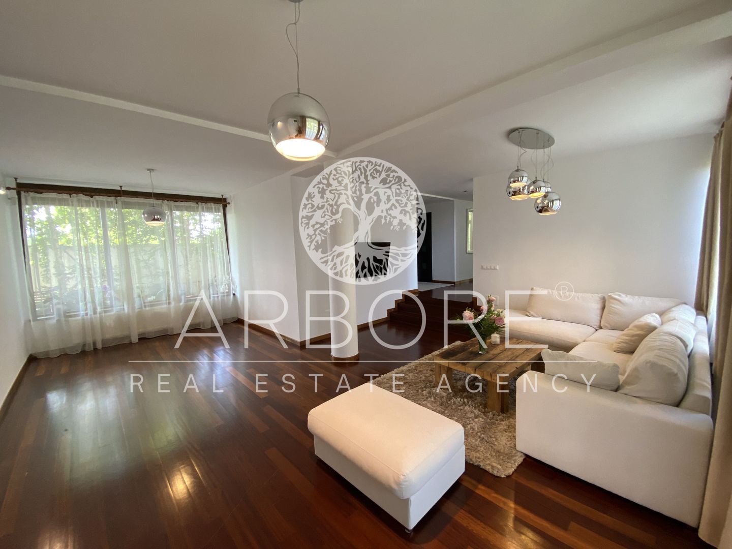 Vila elegantă 8 camere de închiriat, Sector 1, 700 mp teren - Poză 1