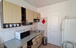 DE VÂNZARE – Apartament cu 2 camere, mobilat și utilat, în Craiovița Nouă! - Poză 5