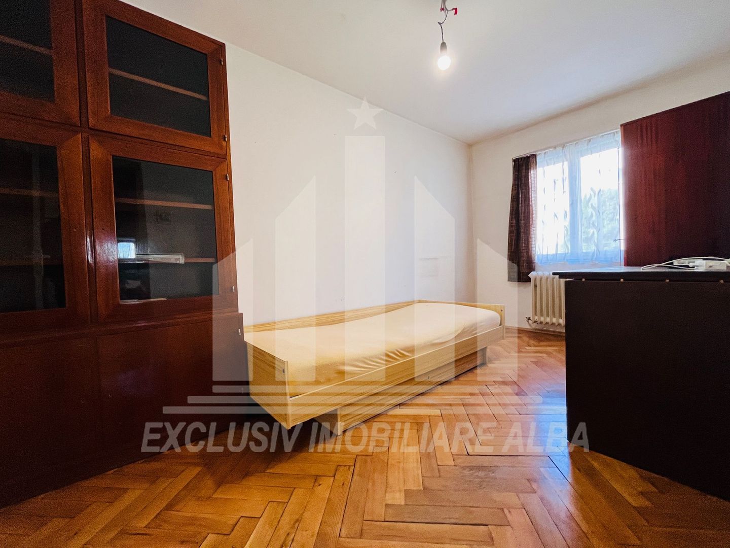 Apartament 3 camere de vanzare, zona Cetate, etaj 1, decomandat - Poză 5