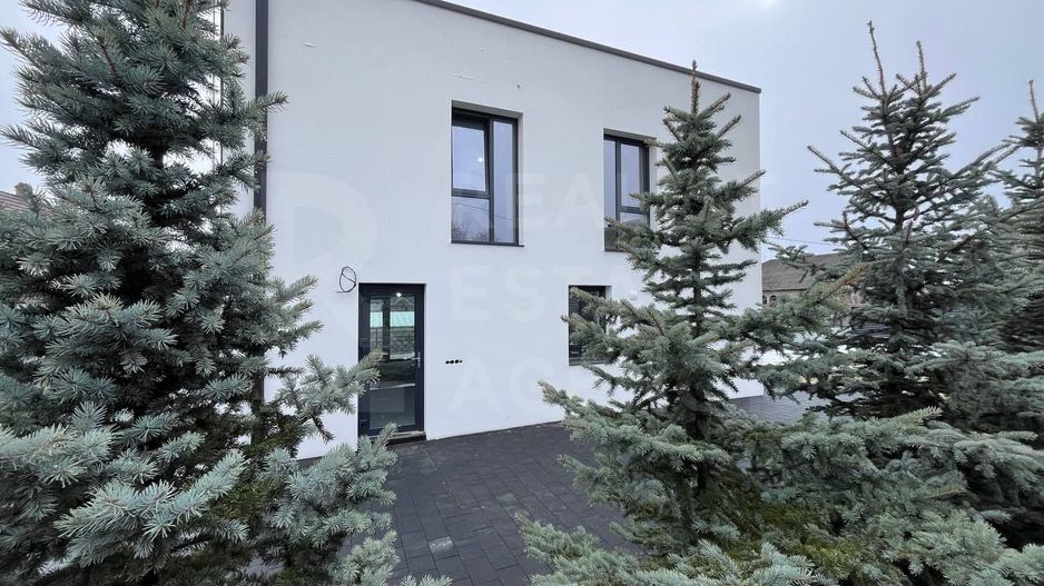 Vânzare, Hi-Tech, 2 nivele, 3 camere, strada Vielor, Tohatin - Poză 2