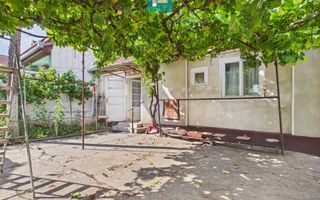 Casă cu 3 camere și teren de 450 mp în Pârneava - Poză 4