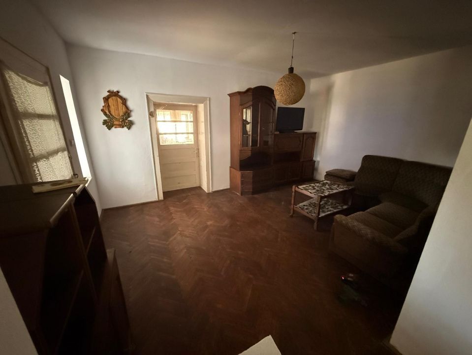 Casa de vânzare in Livada , Satu Mare - Poză 11