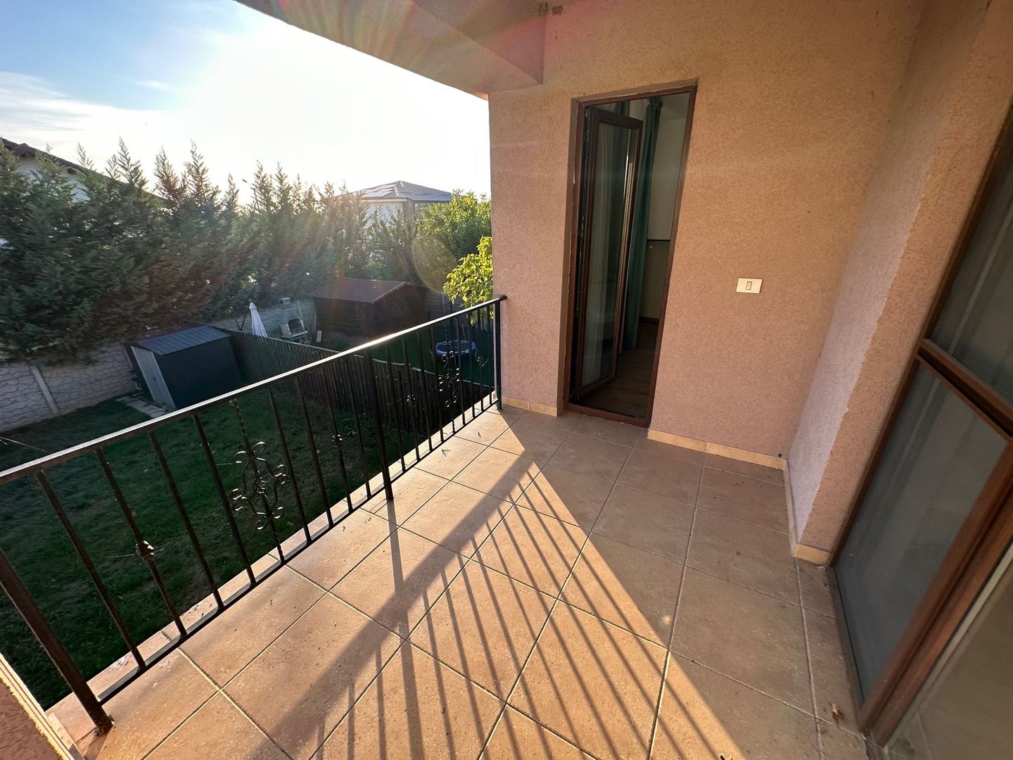 Casă / Vilă cu 4 camere de vanzare  în zona Aradului - Poză 19