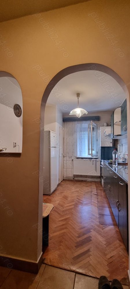 Vand apartament 2 camere in centrul orasului Satu-Mare - Poză 1