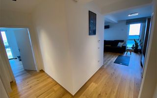 Penthouse Calea Aradului -  terasa 40 mp - Poză 21