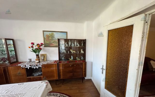 De Vânzare - Casă, Strada Griviței - Poză 10