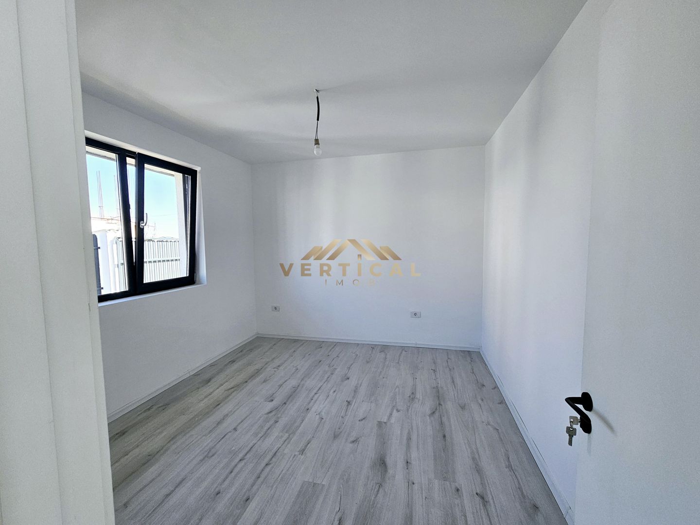 Casa parter cu 4 camere - comuna Berceni - Poză 15