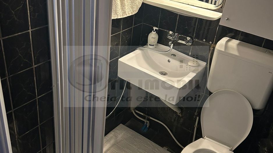 Apartament 3 camere Podu Roș – Fără risc seismic, ideal investiție - Poză 12