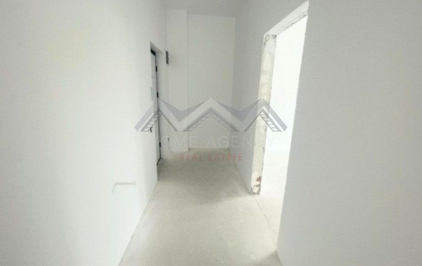 Apartament 2 camere + curte 110 mp Otopeni centru, acces pietonal DN/metrou - Poză 4