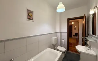 Casă versatila intretinuta 143 mp utili 5 camere 3 bai pivnita Lazaret - Poză 15