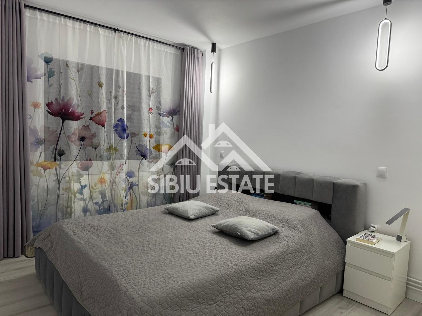 Apartament 3 camere 2 bai, pivita recent renovat-in Sibiu M.Viteazul - Poză 19