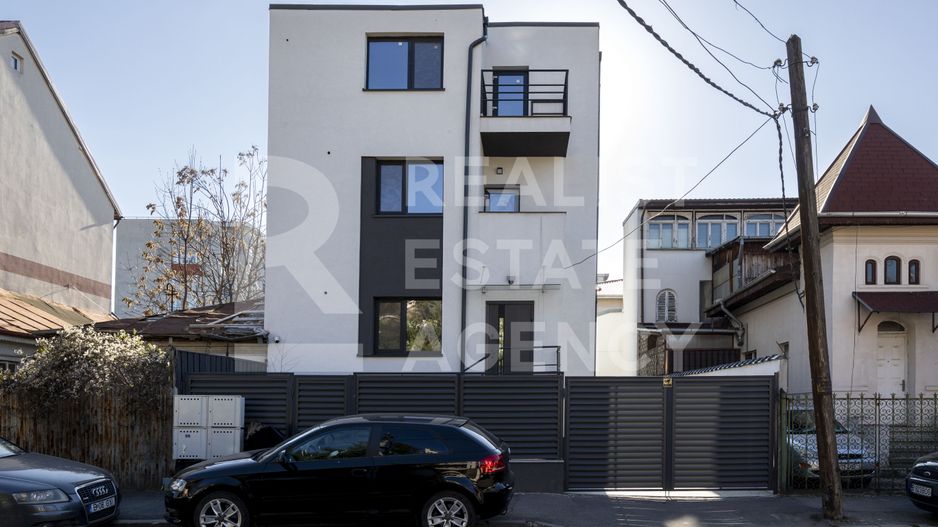 Chirie, casă, 8 camere, zona 1 Mai, București - Poză 1