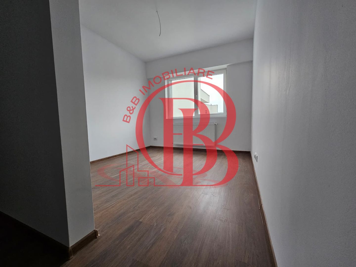 Finalizat 2 camere Parcare Bonus 12 min Metrou Nicolae Teclu - Poză 6