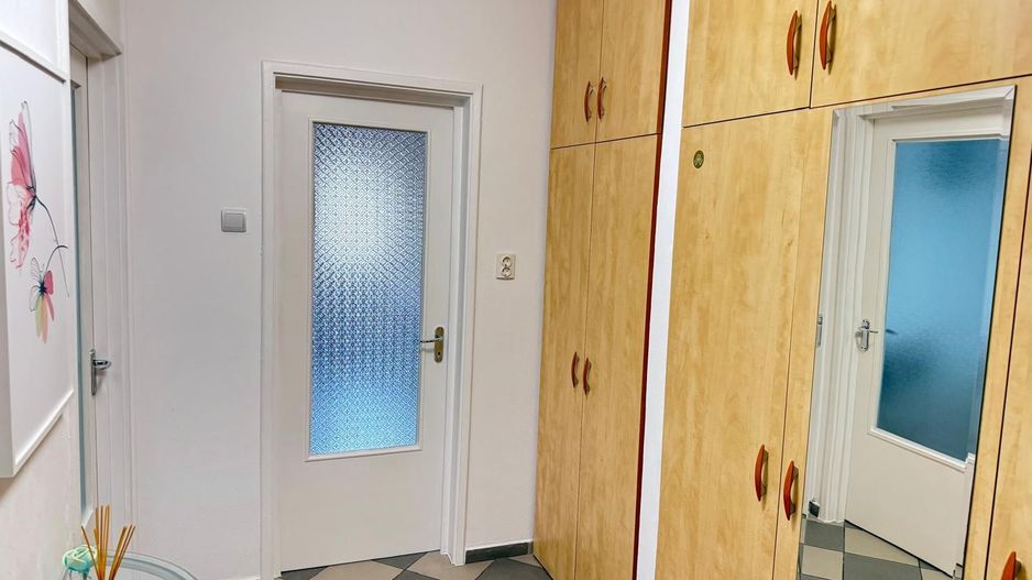 Garsoniera Ghica Tei Teiul Doamnei - Poză 8