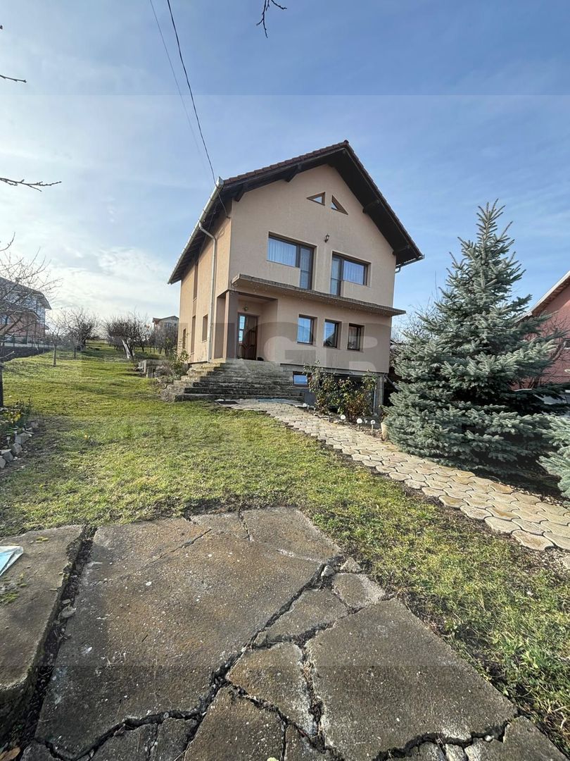 Casa individuala 201 mp utili, 1400 teren, Dezmir - Poză 2