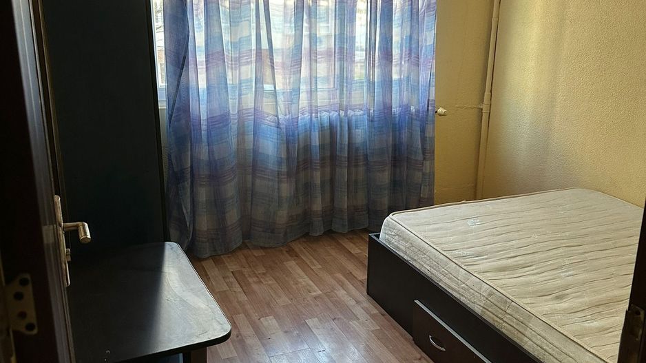 Apartament 3 camere vanzare  in Drumul Taberei - Prelungirea Ghencea - Poză 8