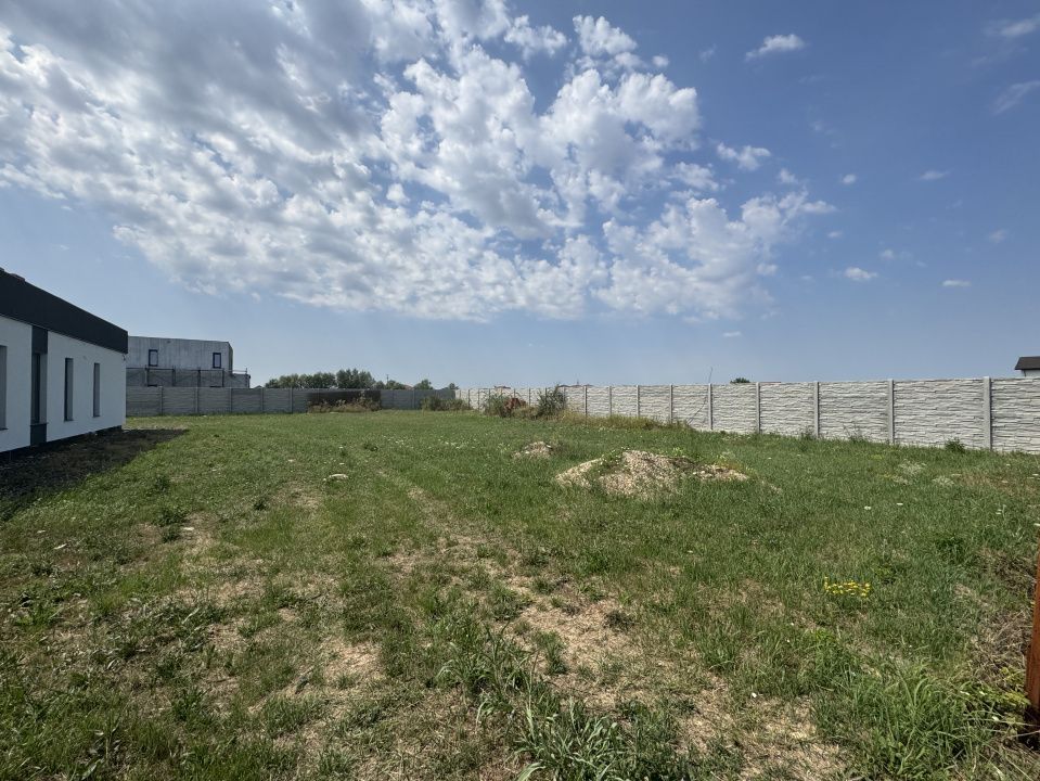 Teren Mosnita Noua cu toate utilitati pe parcela si gard | 772 mp  - Poză 4