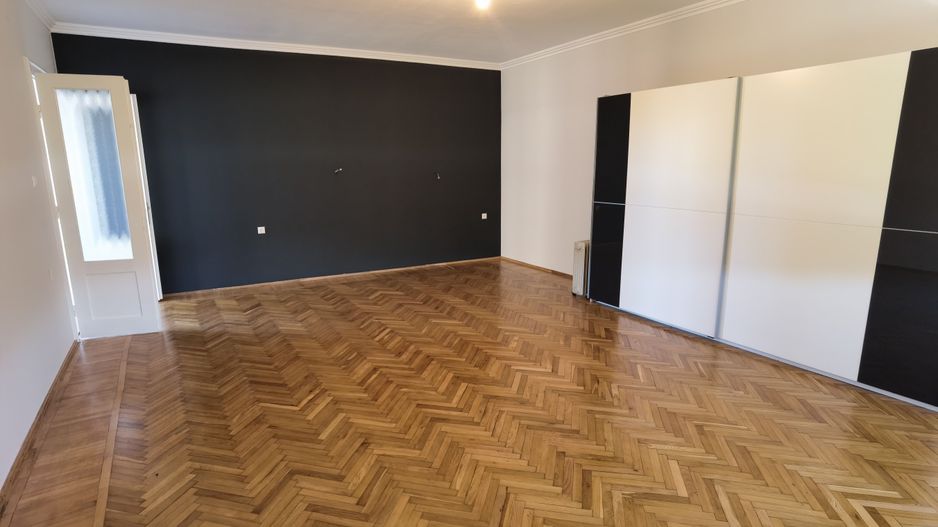 Casa ultracentral Periam - Poză 2