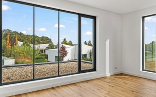 Dumbrava Vlasiei – Armonie între design, lumină și natură - Poză 5