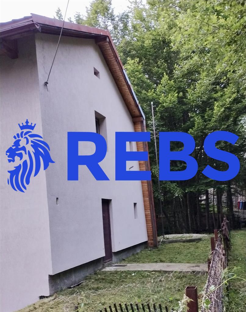 Vila pe trei niveluri 210 mp pe malul lacului Gozna Valiug - Poză 2