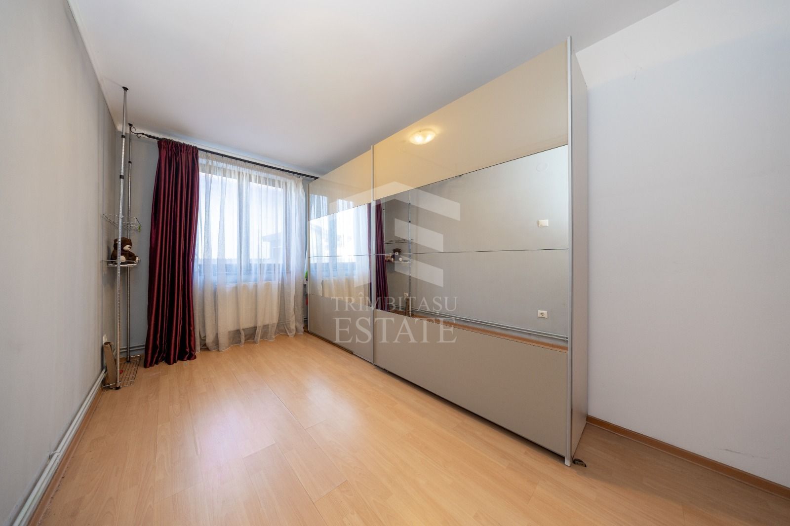 Sânpetru-Apartament cu 3 camere+terasa 20 mp - Poză 4