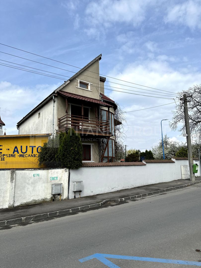 Casă individuală, cu garaj, teren 496 mp - zona Bartolomeu - Poză 9