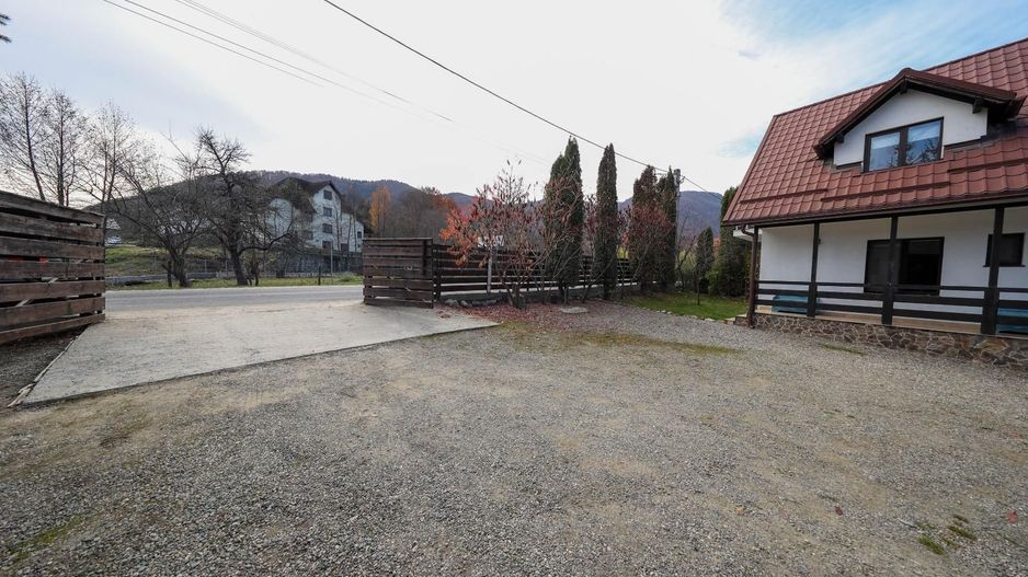 Vilă spațioasă de vânzare în Predeluț, Bran | 2000mp - Poză 51