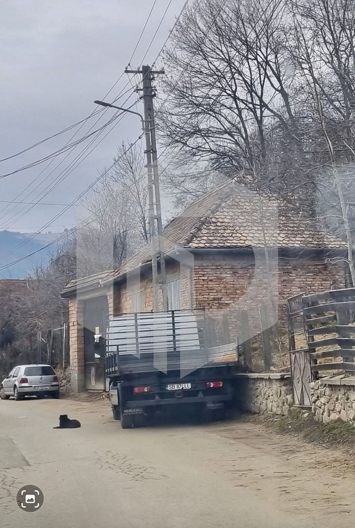 Teren/Casa Gura Raului- 1900 mp- Casa demolabila - Poză 3