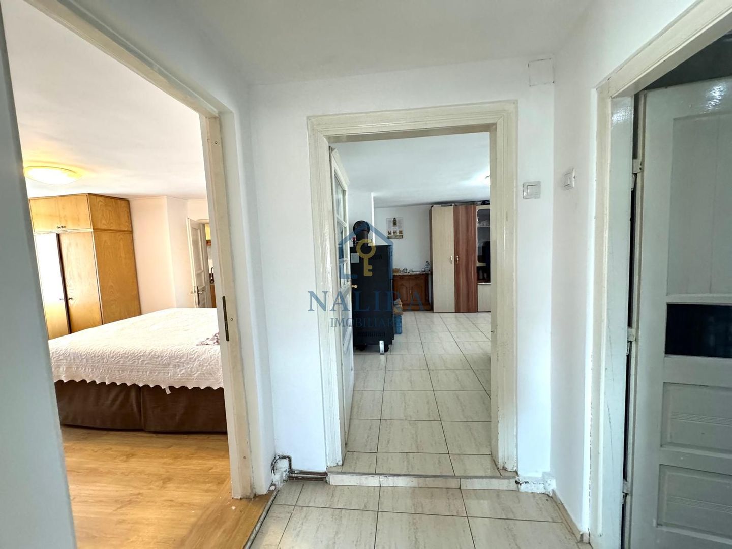 Casa de caramida de vanzare Surdesti cu teren intravilan 5000mp - Poză 6