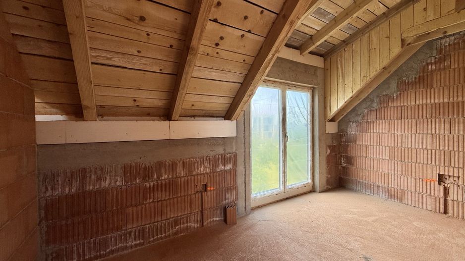 PROIECT DEOSEBIT CU GARAJ- LA ROSU - Poză 11