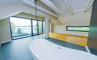 DOMENIU DE LUX DE VANZARE IN APA NORD cu deschidere la lac - Poză 12