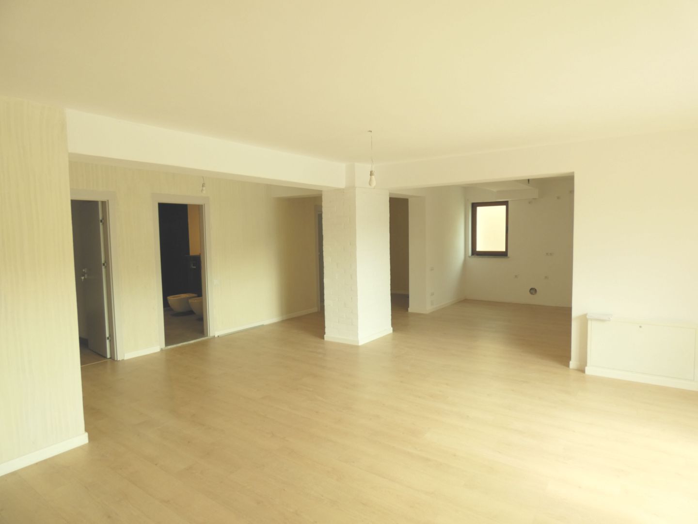 Apartament cu panorama de vanzare - Poză 2