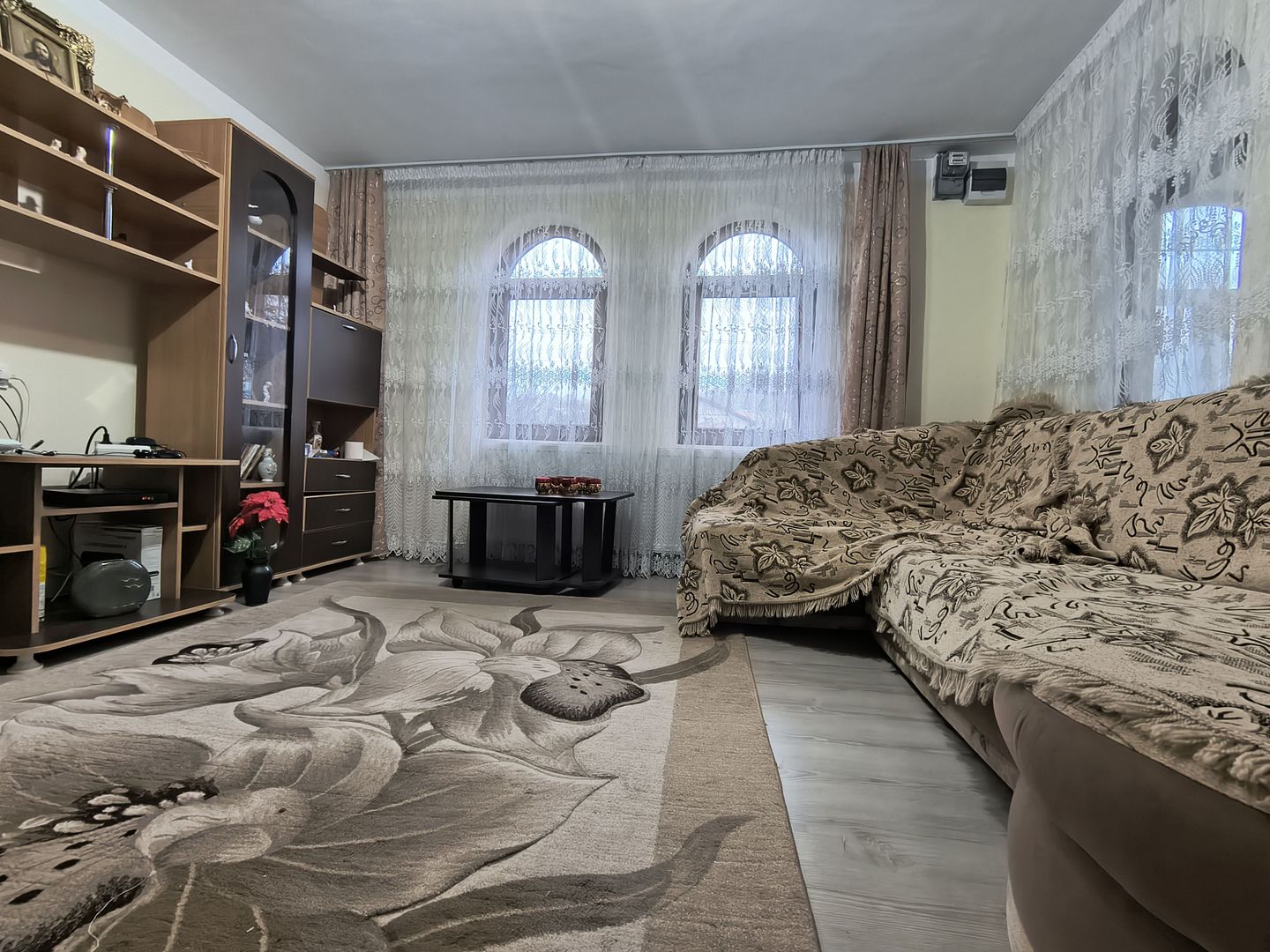 Casa de vânzare în Malu cu Flori- liniște, natura și aer curat! - Poză 15