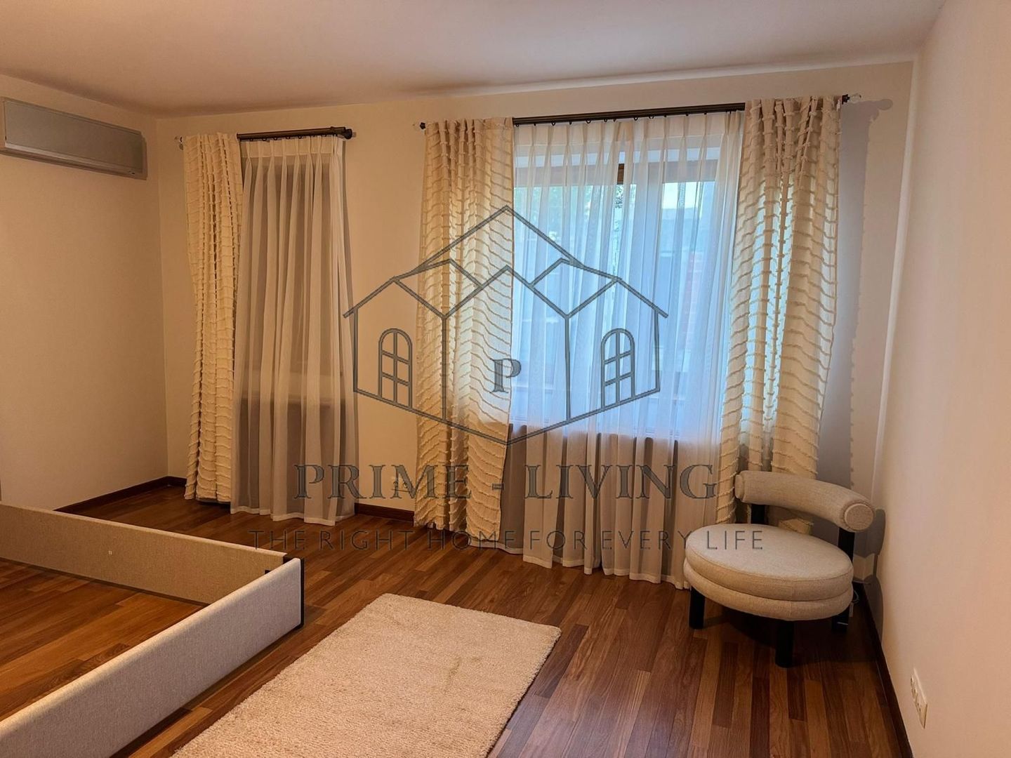 VILA LA INCHIRIERE CU 6 CAMERE IN COMPLEX REZIDENTIAL, IANCU NICOLAE - Poză 21