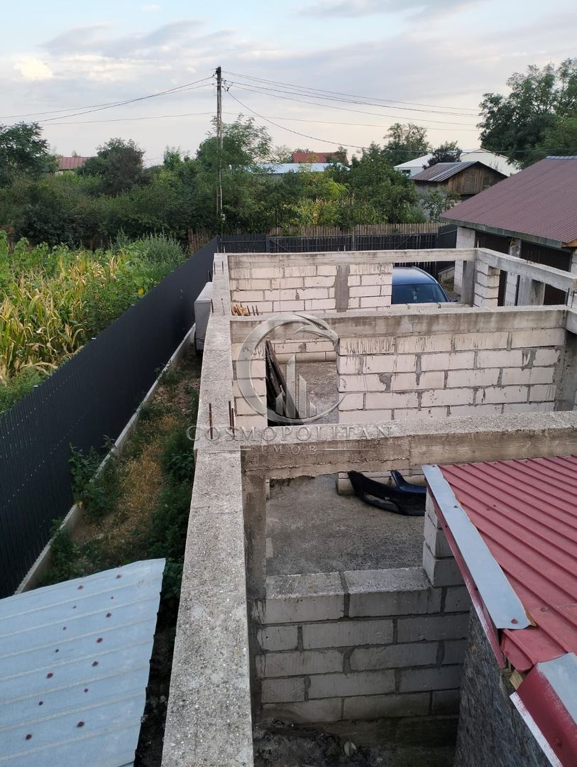 Casa si teren 970mp in comuna Costesti/BZ ~ constructie 2013 - Poză 47